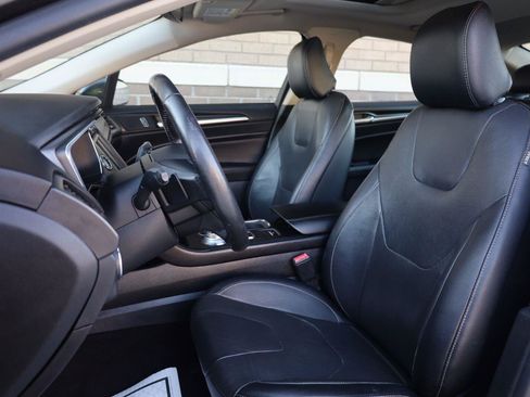Used 2020 Ford Fusion Titanium FWD image 15