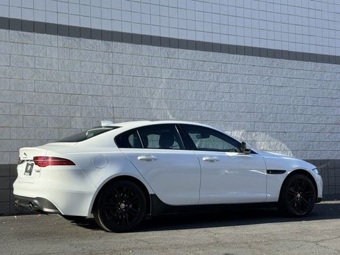 Used 2020 Jaguar XE S image 18