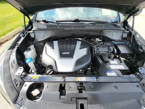 Used 2017 Hyundai Santa Fe SE FWD image 33
