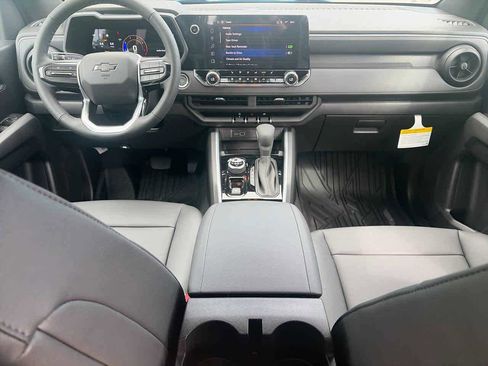 New 2026 Chevrolet Colorado Trail Boss AWD/4WD image 10