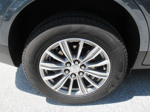 Used 2019 Cadillac XT5 Luxury AWD/4WD image 8