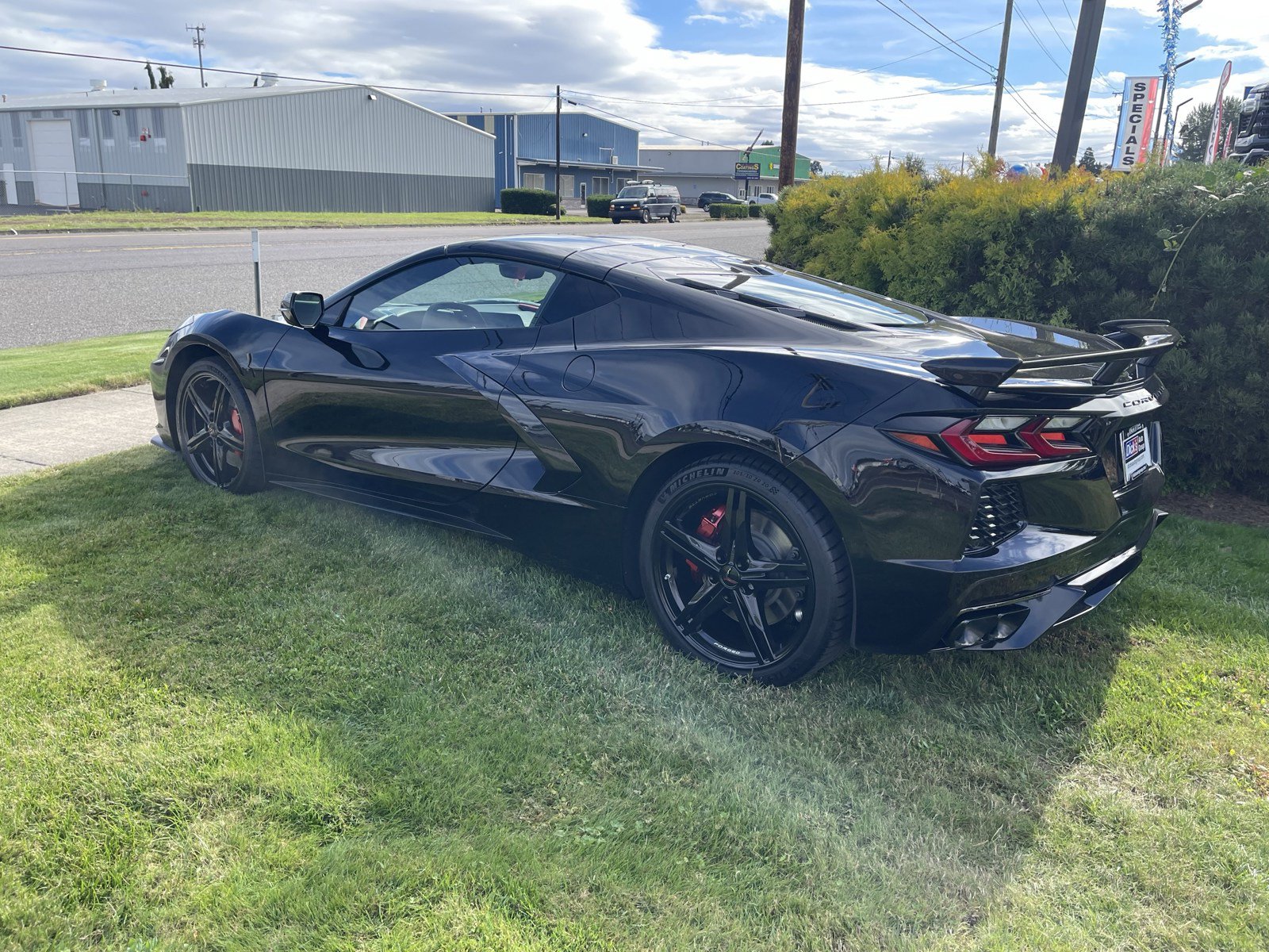 Used 2026 Chevrolet Corvette Stingray Preferred Cpe w/ Z51 Performance Package RWD image 29