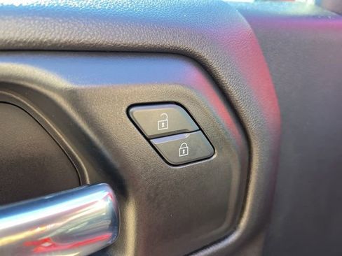 Used 2022 Chevrolet Silverado 1500 Custom image 15