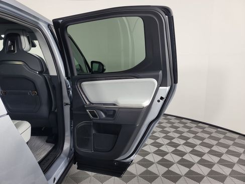 Used 2023 Rivian R1T Adventure image 19