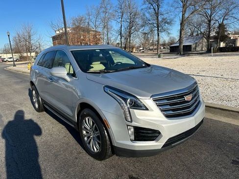Used 2017 Cadillac XT5 Luxury w/ Driver Awareness Package image 26