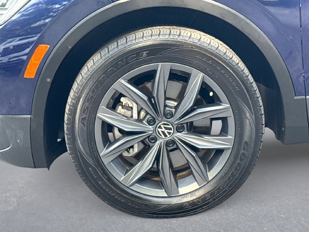 Used 2022 Volkswagen Tiguan SE FWD image 18