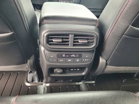 Used 2025 Honda Ridgeline Black Edition image 17