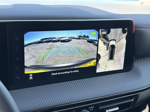 New 2025 Nissan Kicks SR image 26