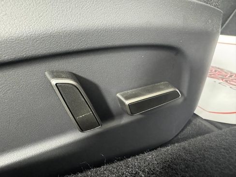 Used 2025 Tesla Model 3 Long Range AWD/4WD image 34