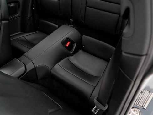 Used 2024 Porsche 911 Carrera w/ Premium Package image 49