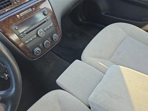 Used 2012 Chevrolet Impala LS image 22