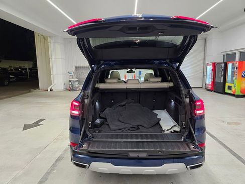 Used 2019 BMW X5 xDrive40i w/ Luxury Seating Package image 40