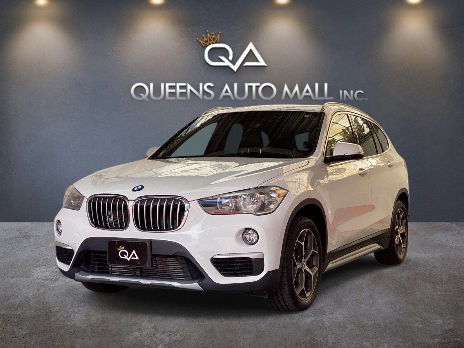 Used 2018 BMW X1 xDrive28i w/ Convenience Package AWD/4WD image 3