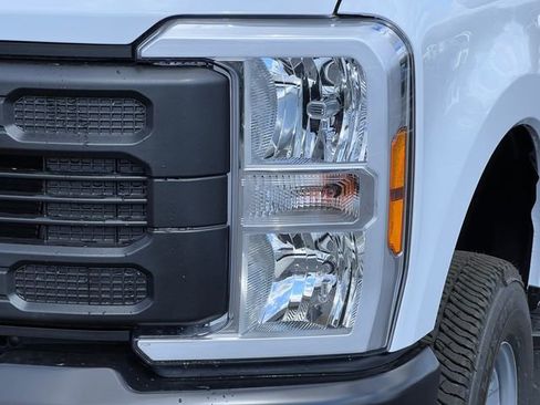 New 2026 Ford F250 XL w/ FX4 Off-Road Package AWD/4WD image 30