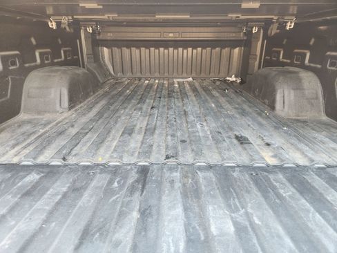 Used 2024 Chevrolet Silverado 1500 Custom w/ Dark Appearance Package image 34