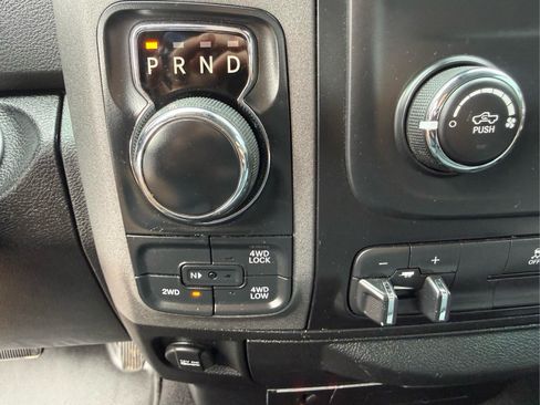 Used 2019 RAM 1500 Express AWD/4WD image 23