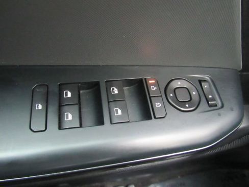 Used 2025 Kia K4 LXS image 29