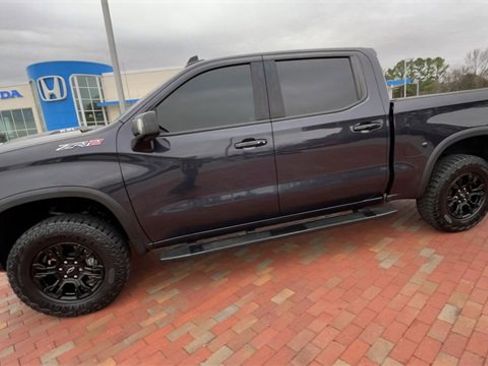 Used 2023 Chevrolet Silverado 1500 ZR2 w/ Technology Package image 6