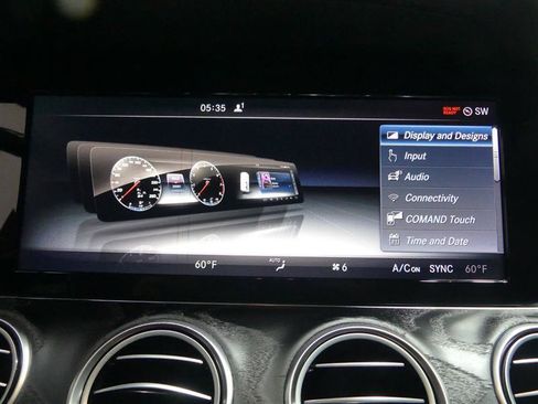 Used 2017 Mercedes-Benz E 300 4MATIC image 46
