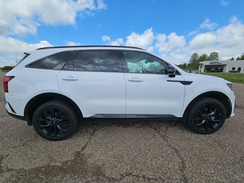 Used 2022 Kia Sorento SX AWD/4WD image 2