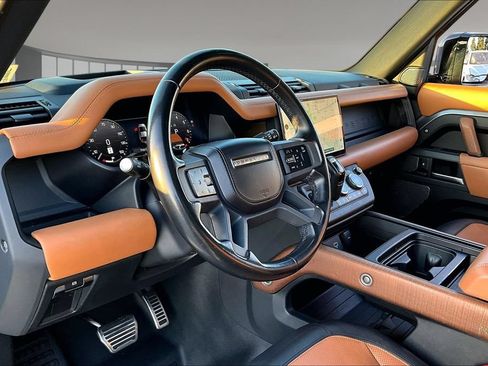 Certified 2023 Land Rover Defender 110 X AWD/4WD image 15