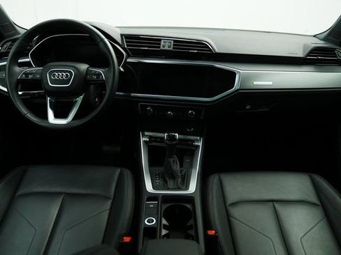 Used 2025 Audi Q3 2.0T Premium image 35