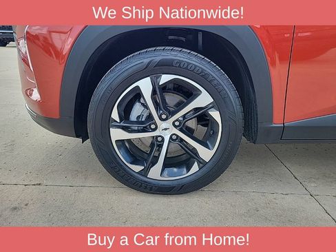 Used 2024 Chevrolet Trax RS FWD image 14