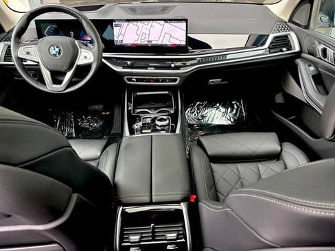 Used 2023 BMW X7 xDrive40i w/ Executive Package AWD/4WD image 49