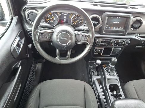 Used 2023 Jeep Wrangler Sport image 21