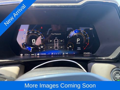 Used 2024 Chevrolet Colorado ZR2 w/ Technology Package AWD/4WD image 12