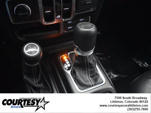 Used 2023 Jeep Wrangler Sahara w/ Cold Weather Group image 17