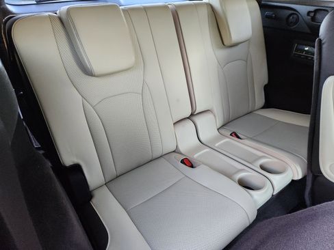 Used 2018 Lexus RX 350L Luxury image 17