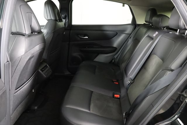 Used 2023 Nissan Ariya FWD image 16