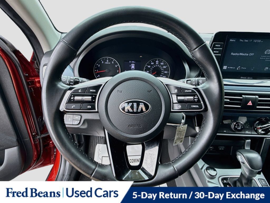 Used 2021 Kia Seltos S AWD/4WD image 14