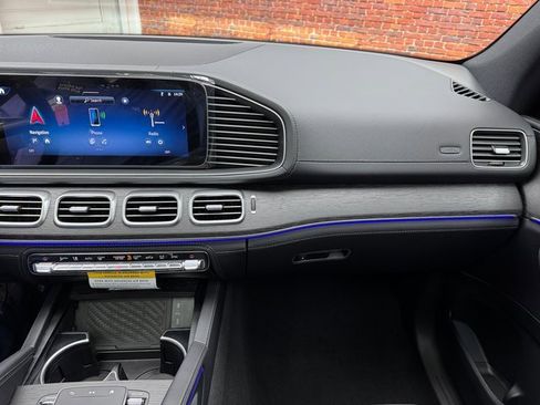 New 2026 Mercedes-Benz GLE 450 4MATIC image 17