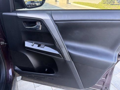 Used 2016 Toyota RAV4 SE FWD image 18