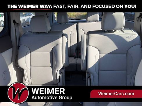 Used 2020 GMC Acadia SLT AWD/4WD image 26
