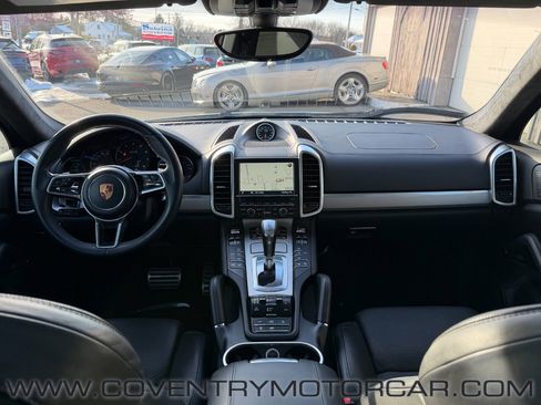 Used 2016 Porsche Cayenne GTS image 35