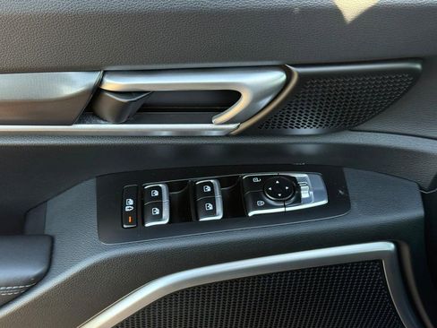 Used 2025 Kia Telluride S AWD/4WD image 18