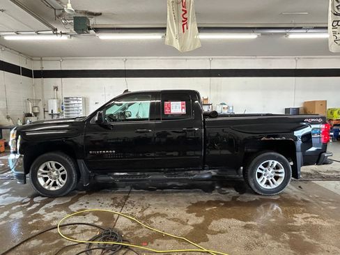 Used 2017 Chevrolet Silverado 1500 LT w/ All Star Edition AWD/4WD image 2