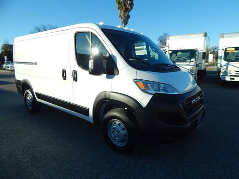 Used 2023 RAM ProMaster 2500 image 10