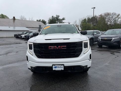 Used 2025 GMC Sierra 1500 Elevation AWD/4WD image 2