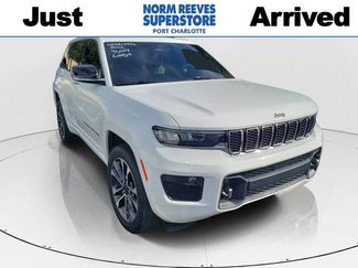 Used 2022 Jeep Grand Cherokee Overland w/ Luxury Tech Group IV RWD video 1