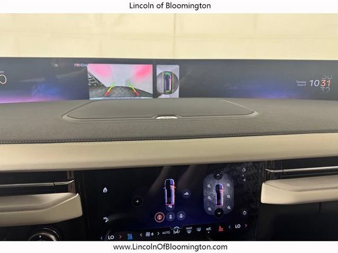 New 2026 Lincoln Navigator Reserve w/ Jet Appearance Package AWD/4WD image 31