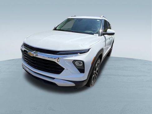 Used 2024 Chevrolet TrailBlazer LT FWD image 9