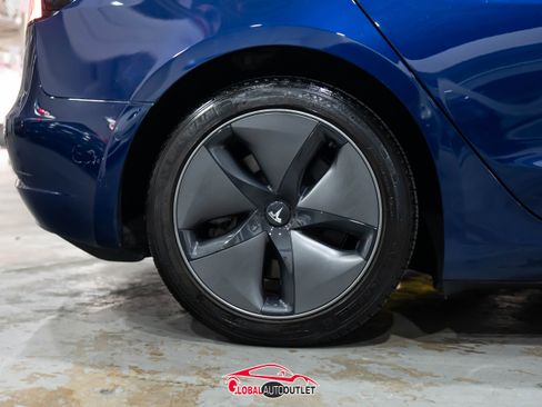 Used 2019 Tesla Model 3 Long Range image 11