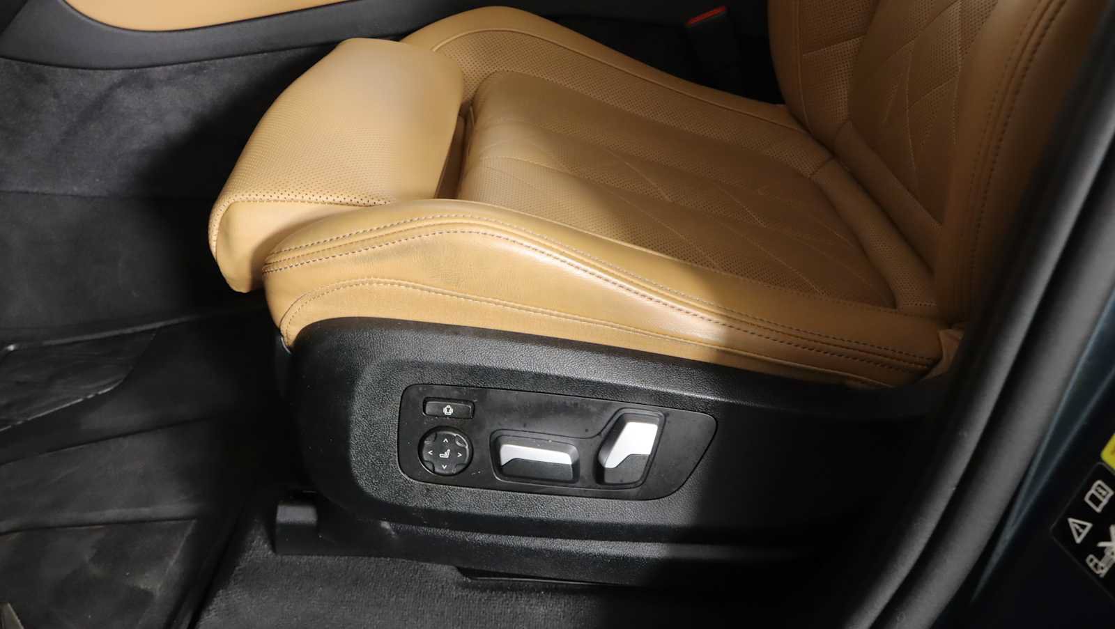 Used 2024 BMW X5 xDrive40i w/ Premium Package AWD/4WD image 20