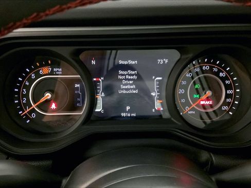 Used 2024 Jeep Wrangler Unlimited Rubicon w/ Technology Group AWD/4WD image 19