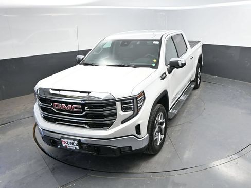 Used 2024 GMC Sierra 1500 SLT w/ SLT Premium Package AWD/4WD image 27