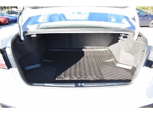 Used 2021 Subaru Legacy Limited image 5